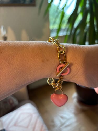 Customer photo review of The Kiss Bracelet Pink