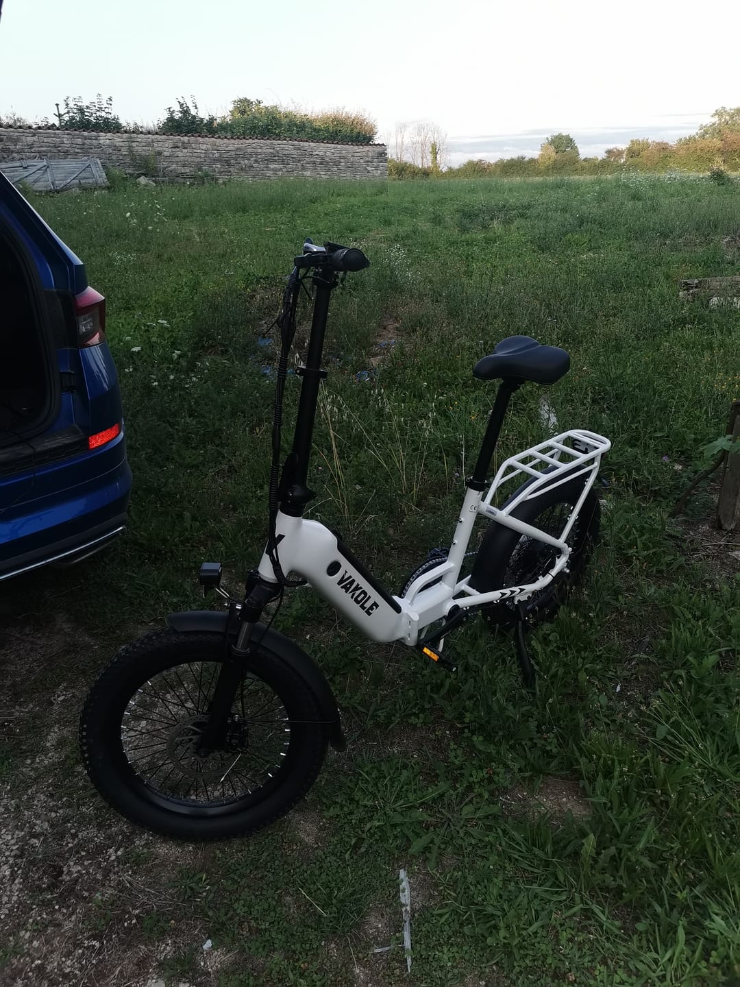 Customer photo review of Vakole VT4 2025 Version 250W 20" Foldable Electric Bike 468Wh Compact Step-through E-bike 36V 13Ah Battery