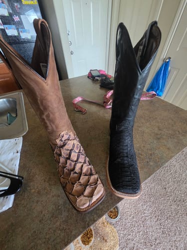 Customer photo review of Caramel - Genuine Pirarucu Fish Boots