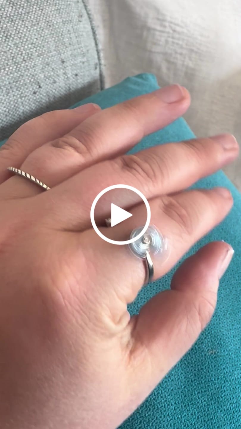 Customer video review of Blue Butterfly Fidget Ring