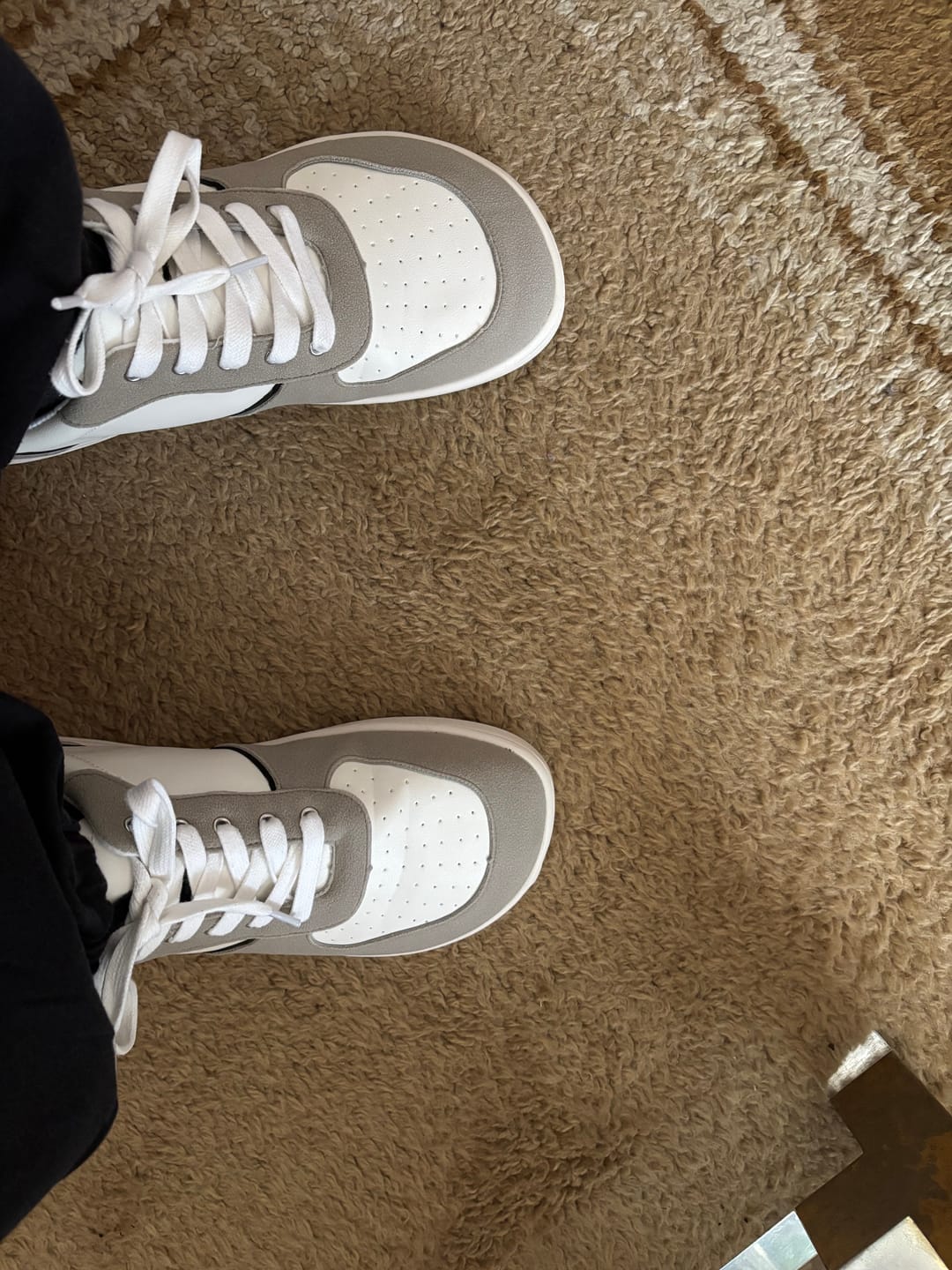 Customer photo review of Roots Urban Gris