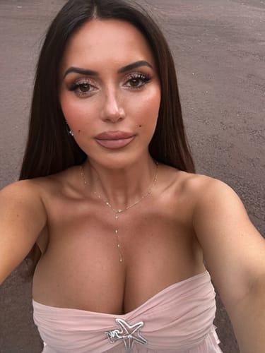 Customer photo review of The Belle Drop Necklace