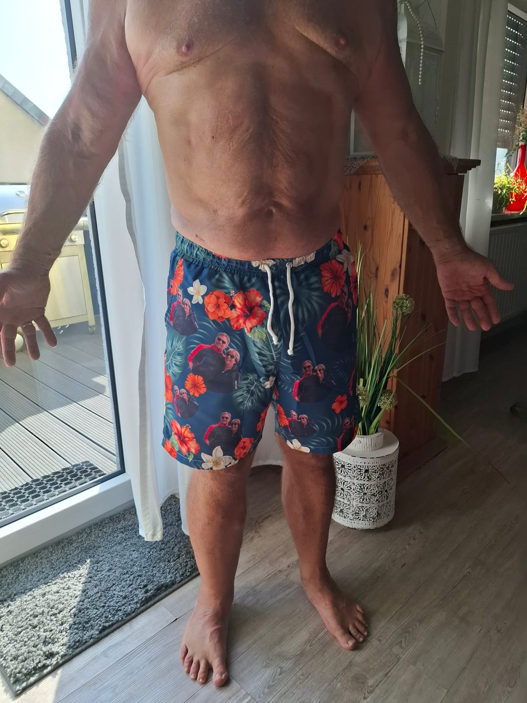 Customer photo review of Summer Vibes - Individuelle Badeshorts für den Sommer mit Foto