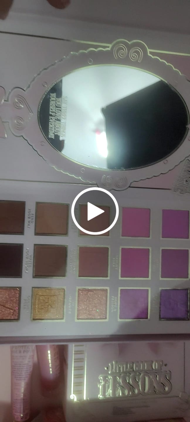 Customer video review of P.Louise Little Book Of Lessons Palette