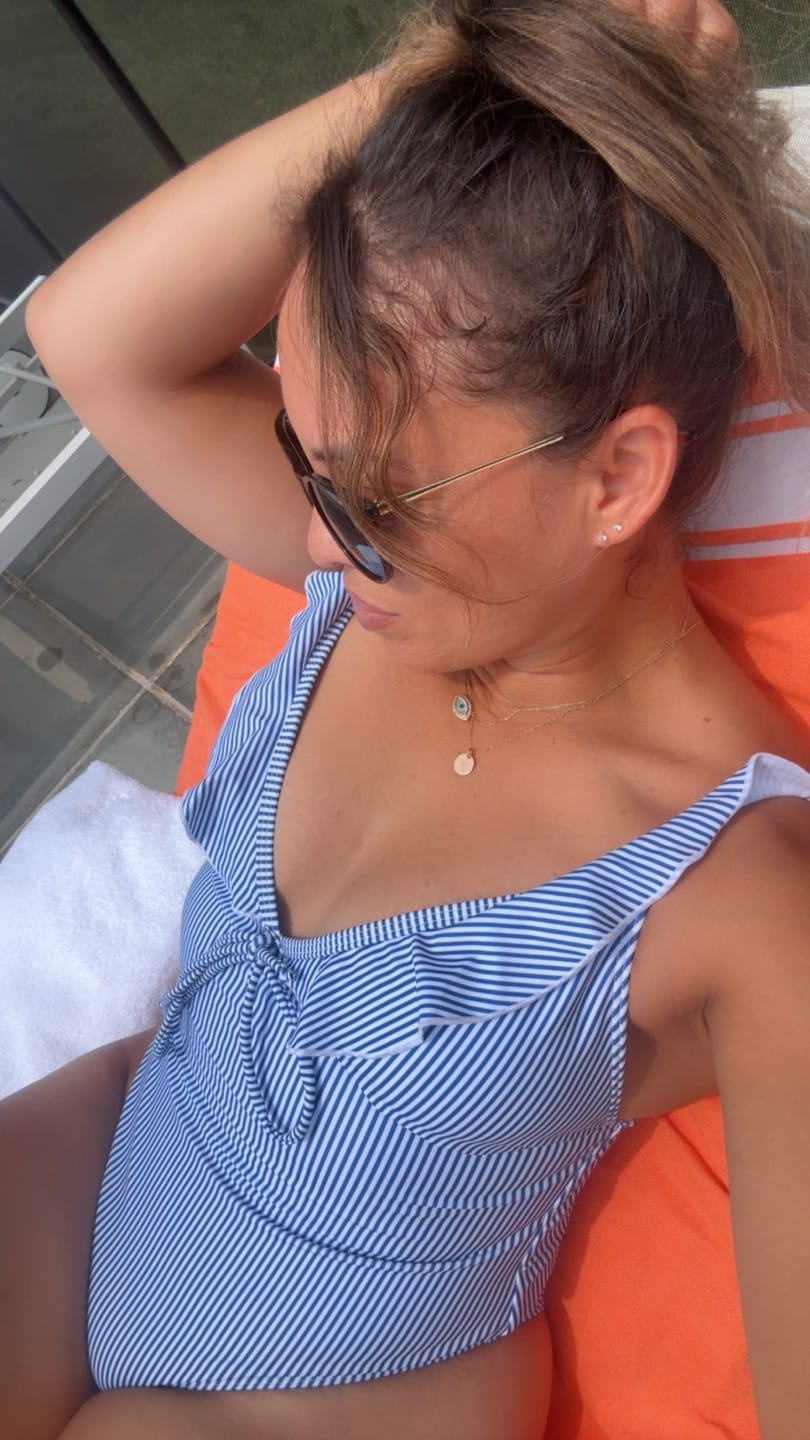 Customer photo review of Seamolly Vintage Striped Ruffles Trim Tied Plunging Neck One-piece Swimsuit