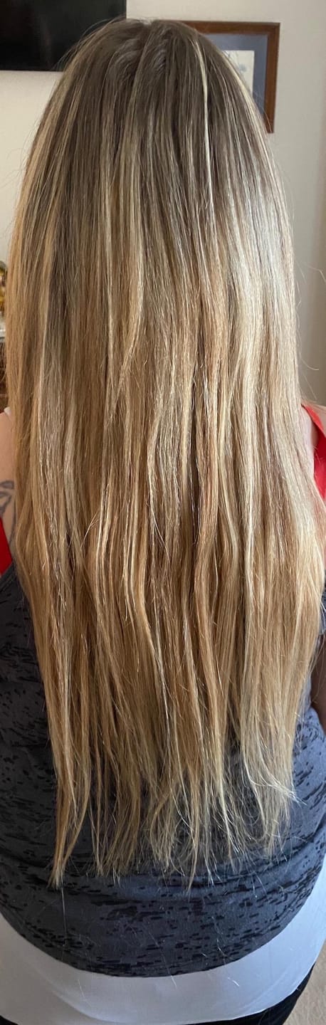 Customer photo review of Invisible Hair Virgin Flat Silk Weft Hair Extensions Balayage Hair #3/8/22