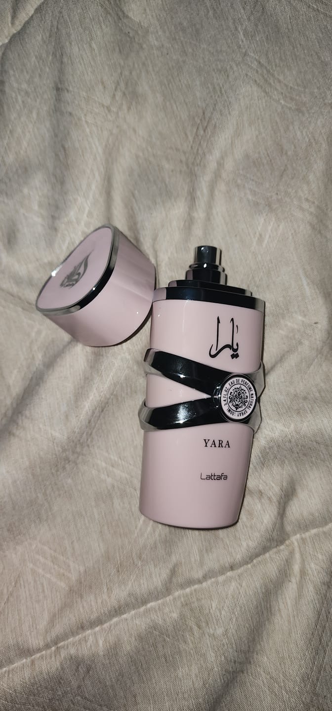 Customer photo review of Yara lattafa 100ml Eau de Parfum