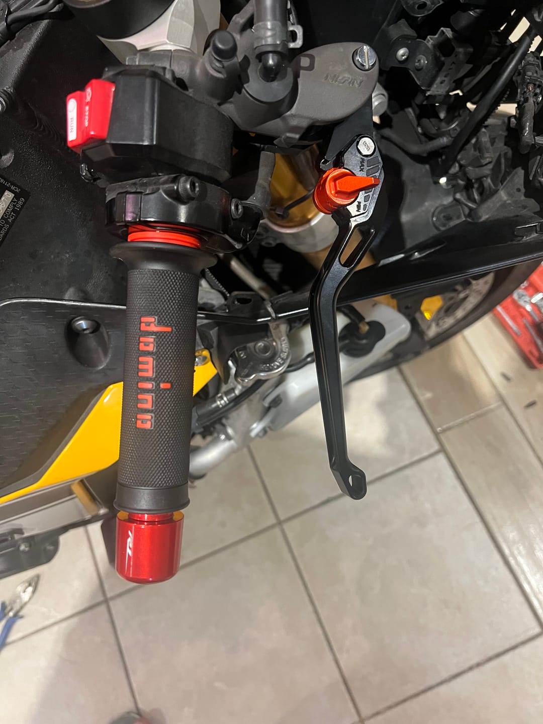 Customer photo review of EVOS Long Levers for Yamaha R6, R1 & MT09