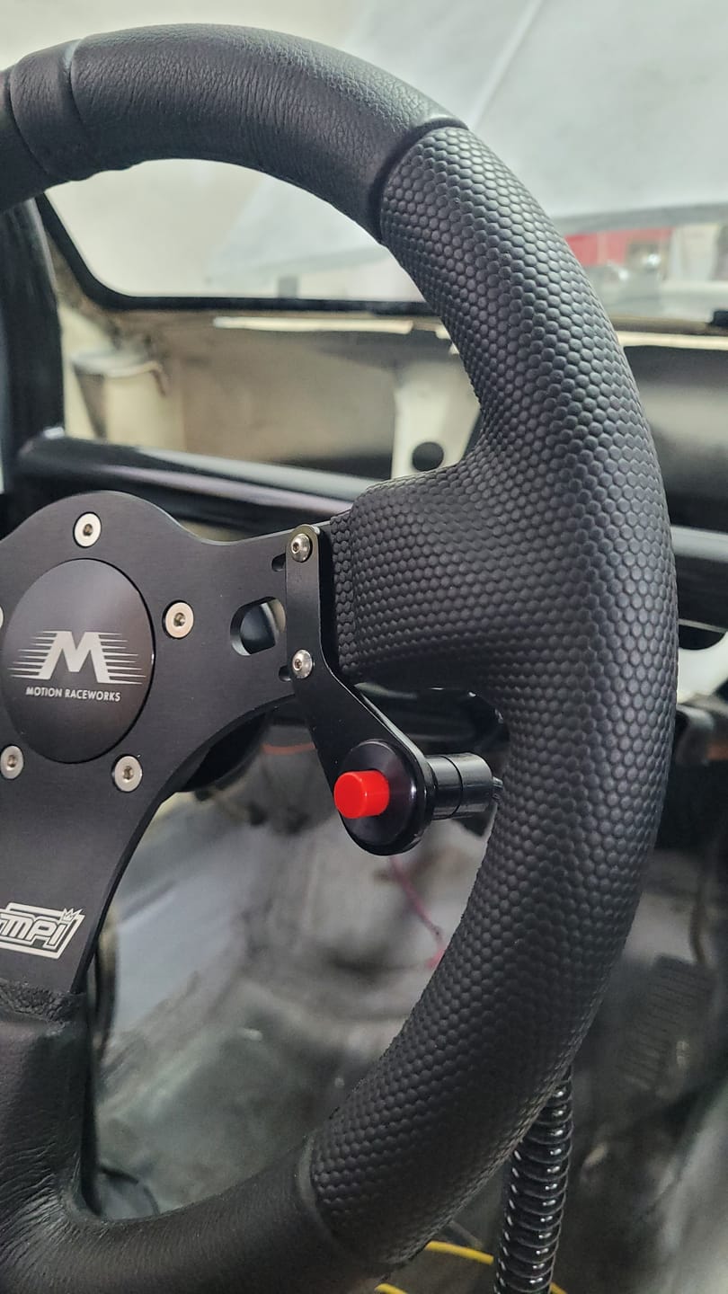 Customer photo review of Motion Raceworks Single Push Button Steering Wheel Bracket 15-00004