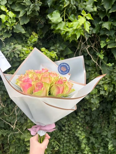 Customer photo review of Pink Perfection Rose Bouquet