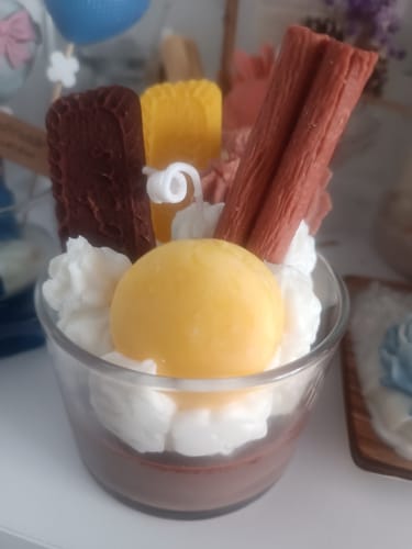 Customer photo review of Colorante líquido para velas MARRÓN