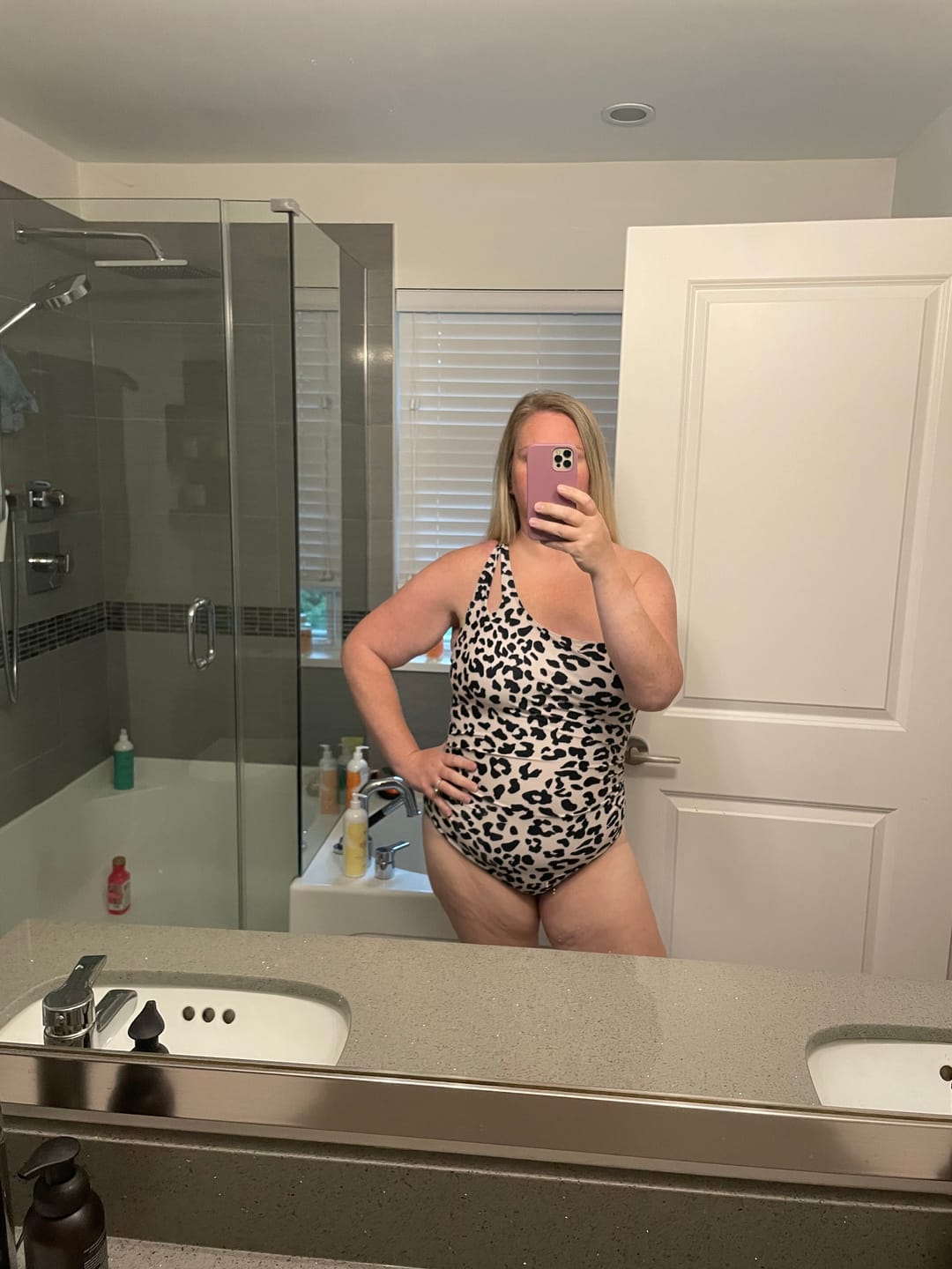 Customer photo review of Emoswimsuit - One Shoulder One Piece Swimsuit for Women Tummy Control Bathing Suits