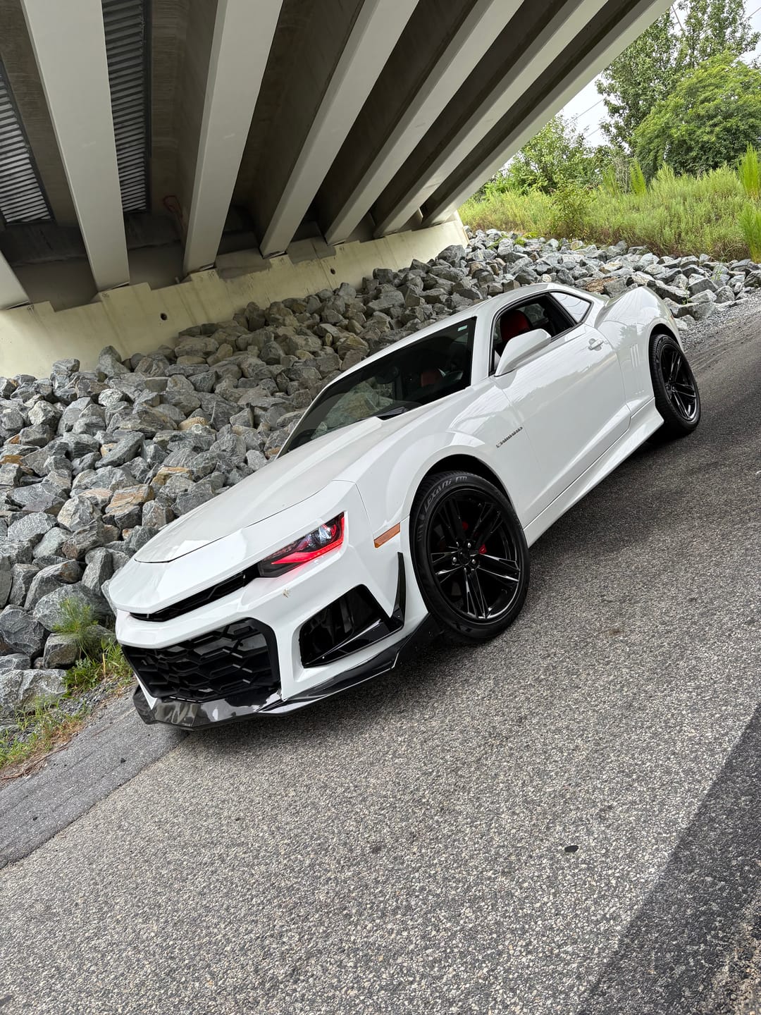 Customer photo review of 2010-2015 Chevy Camaro ZL1 1LE Track Package Front Bumper Conversion 11pcs Full Kit Flat BLK Body Kit