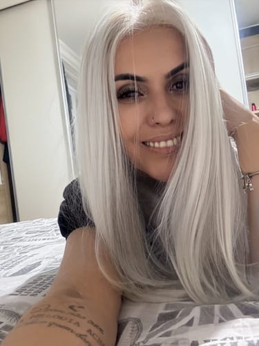 Customer photo review of Lace Front HD Valentina Loira Platinada 65cm - Repartição Livre 13x4