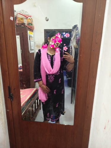 Customer photo review of Gul-e-Jahaan Black & Dusty Purple Cotton Kurta