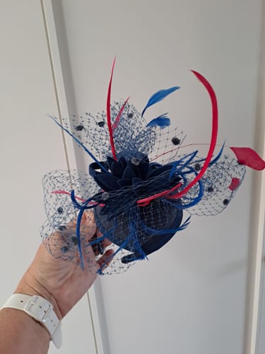 Customer photo review of Teardrop Coq Feathers 10 x 17 to 25cm CO017
