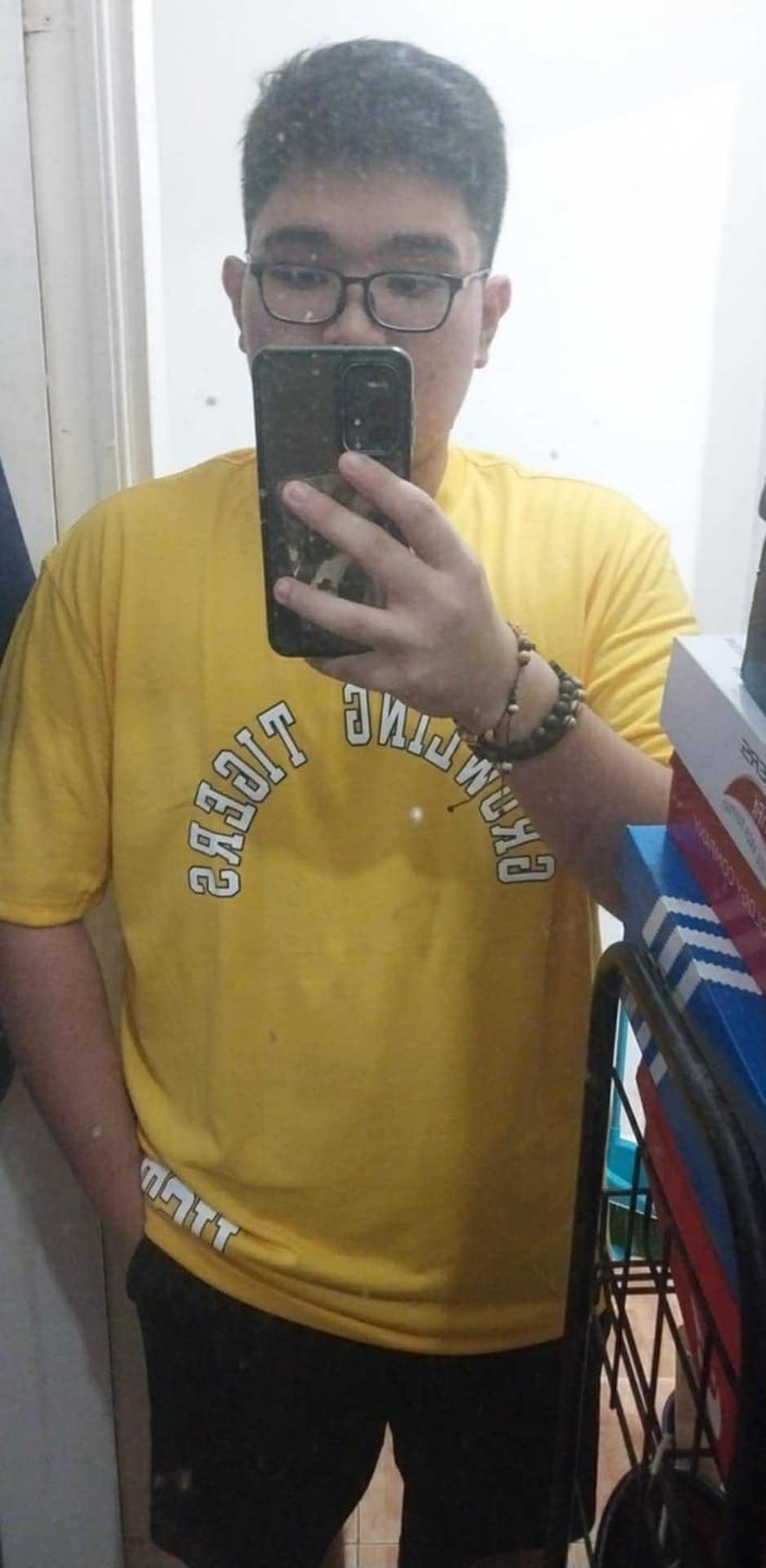 Customer photo review of UST Athletics T-Shirt