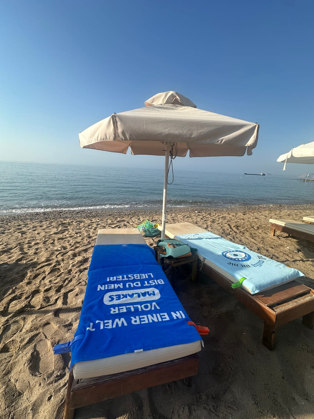 Customer photo review of All Matia on Me – Strandtuch