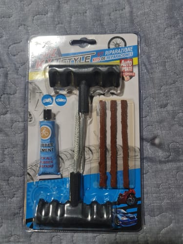 Customer photo review of Kit De Emergencia Reparación De Neumáticos Motos Autos