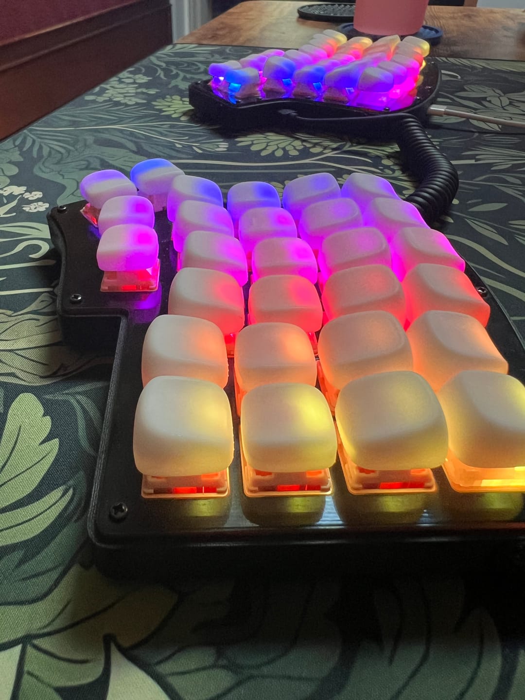 Customer photo review of Extended Lamé Keycap Set
