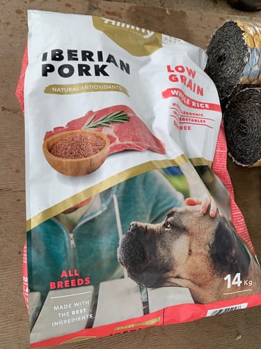 Customer photo review of AMITY IBERIAN PORK PERRO ADULTO 14 KILOS