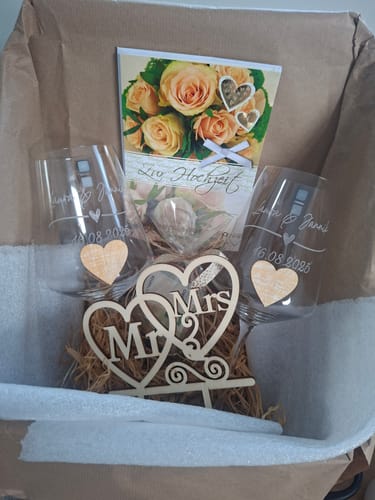 Kundenbewertung mit Foto zu Leonardo Gläser mit Gravur im "Wedding Love" Design als Set