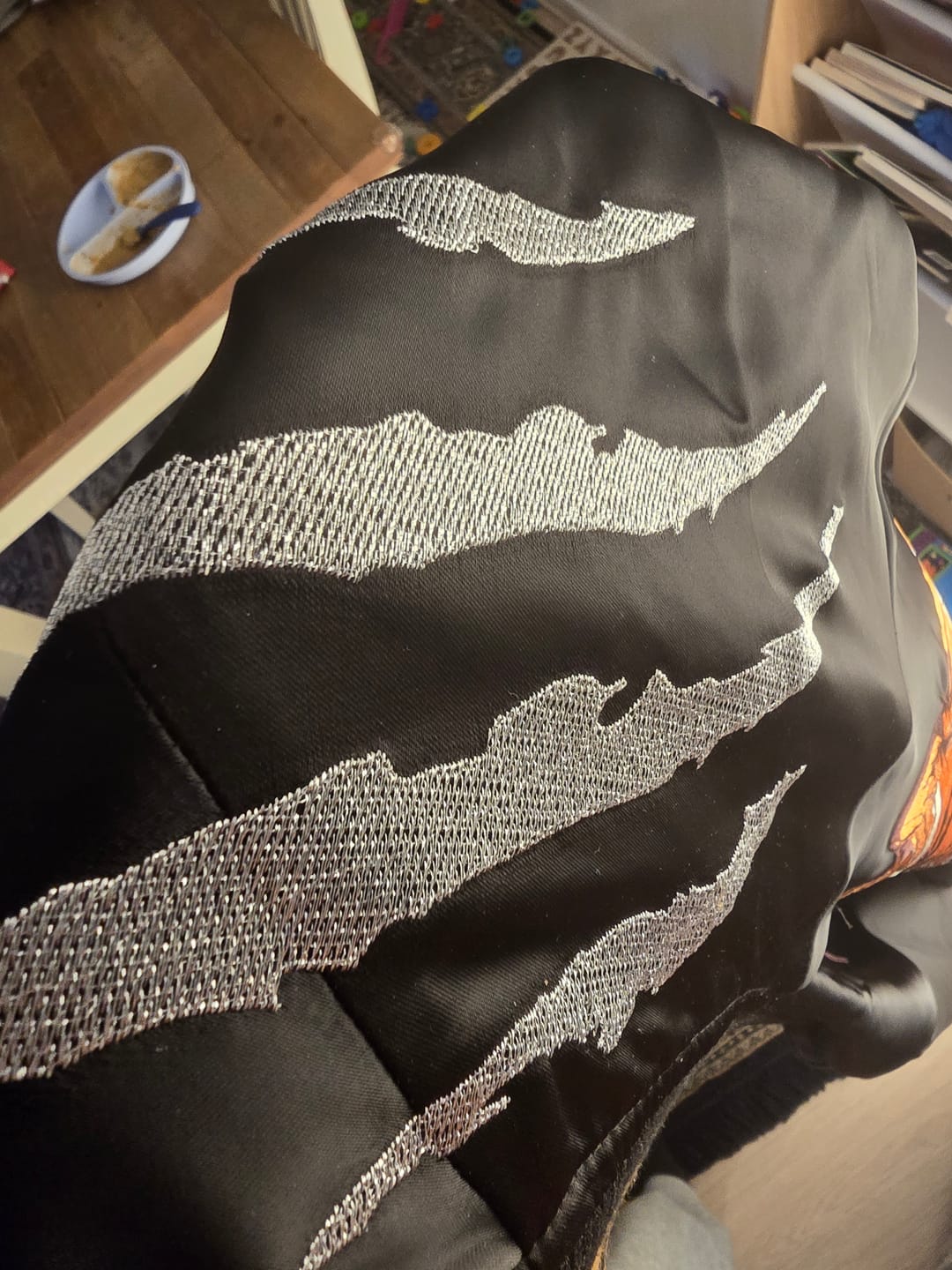 Customer photo review of Roaring Tiger Sukajan Souvenir Jacket