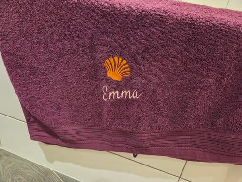 Customer photo review of Personalisiertes Kinder Handtuch mit Namen und Motiv bestickt
