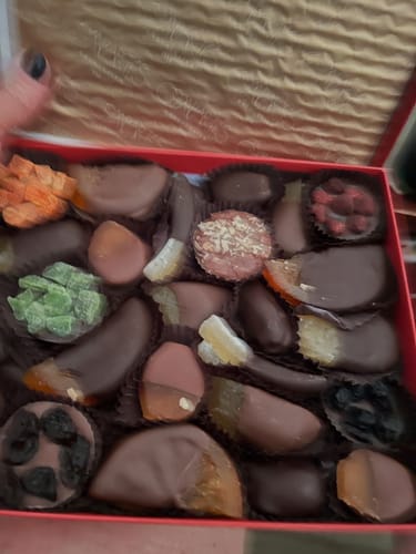 Customer photo review of Chocolate Fruits Assorted Chocolates Gift Box - Red Palms