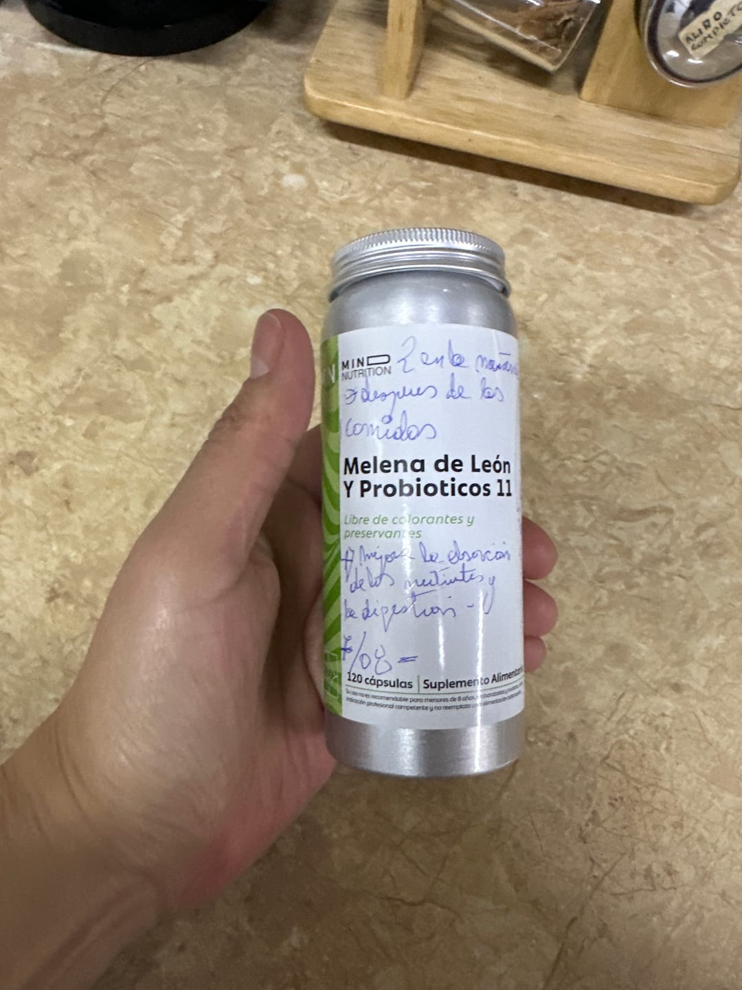 Customer photo review of Melena de Leon + Probioticos 11 Cepas