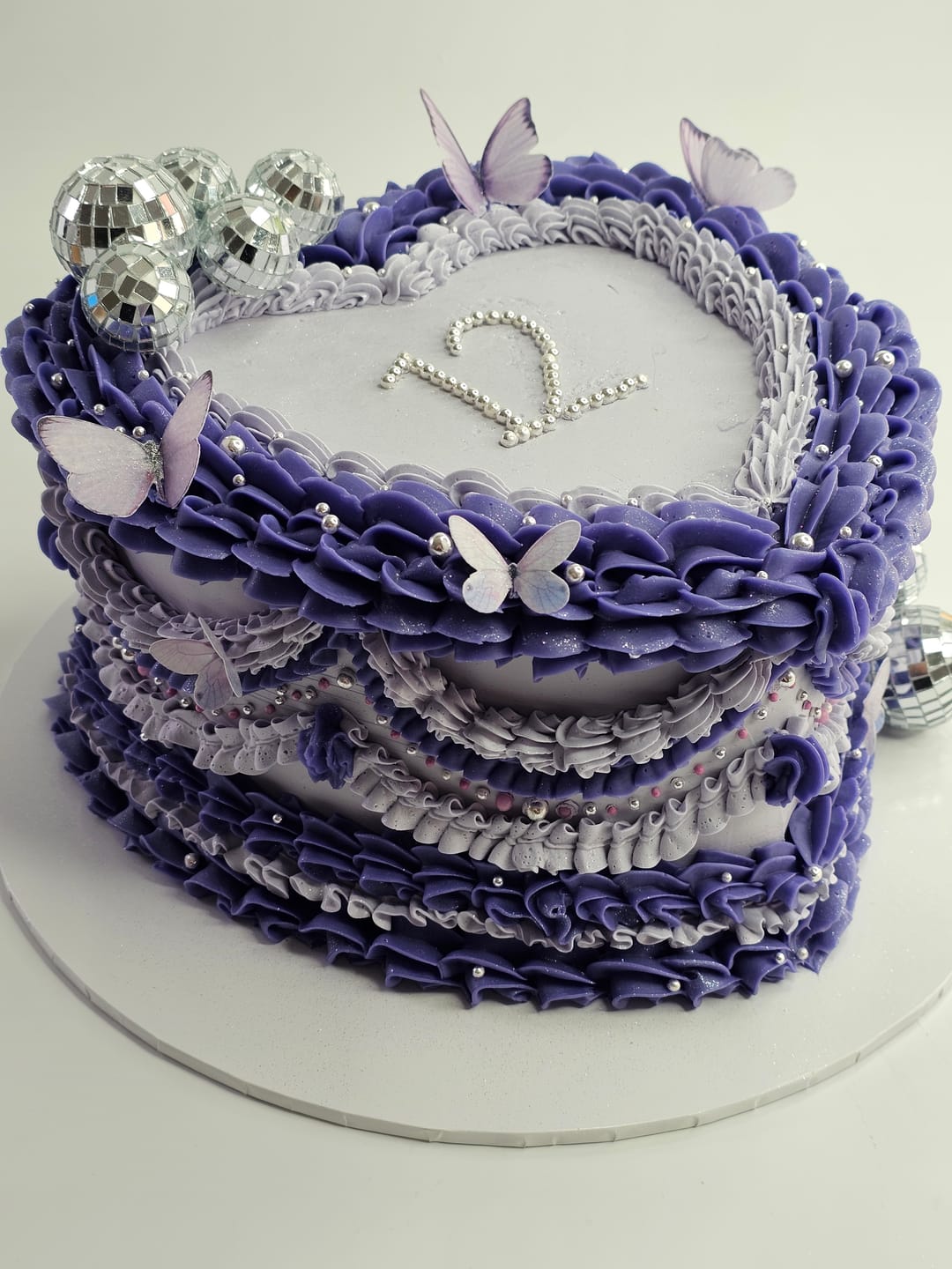 Customer photo review of Purple Edible Wafer Butterflies - Mix sizes - 24pcs