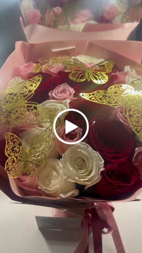 Customer video review of Red Deluxe Bouquet