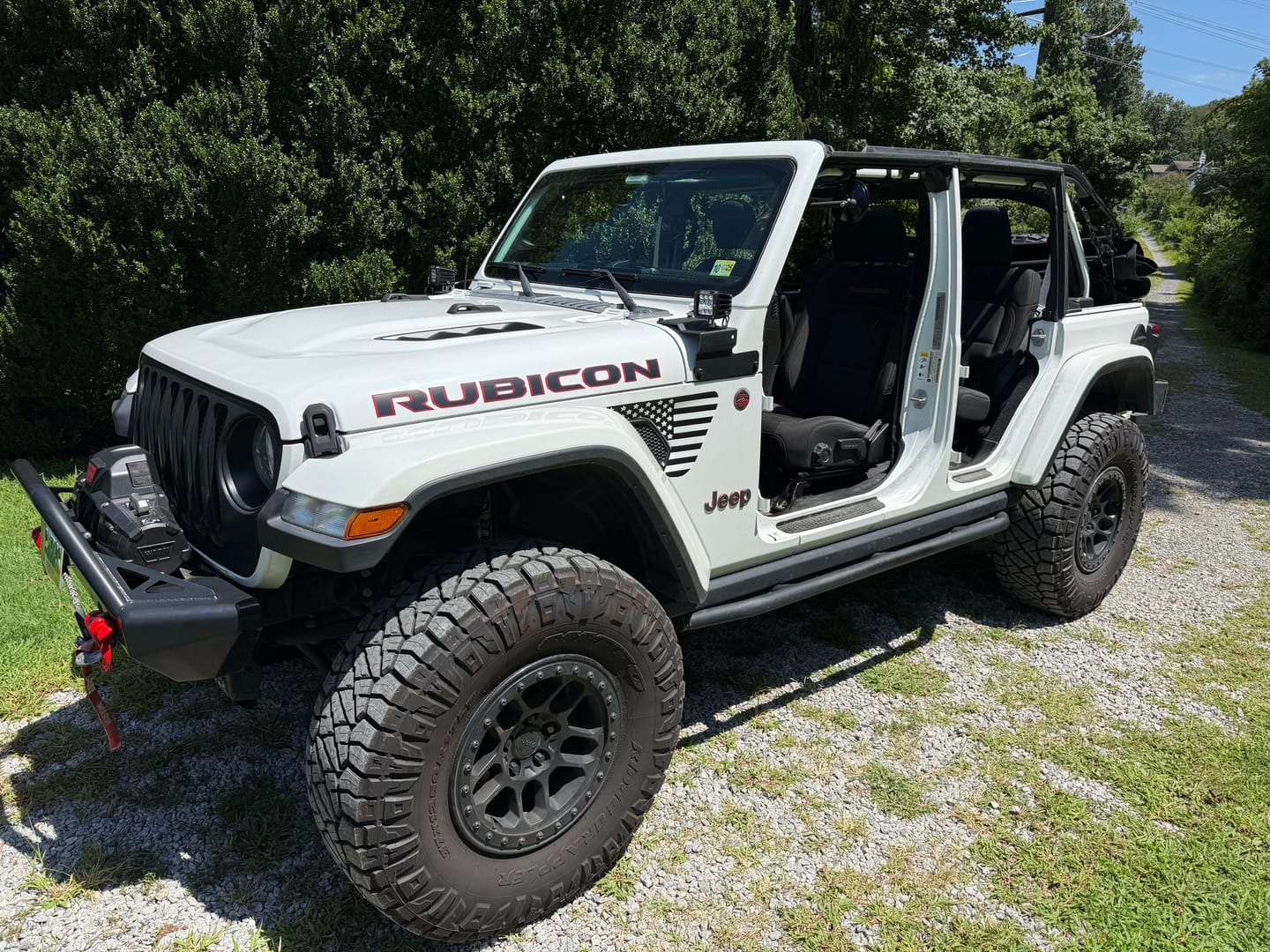 Customer photo review of JL/JLU A-Pillar Side Jeep Mirrors with Base Mount Driver AND Passenger