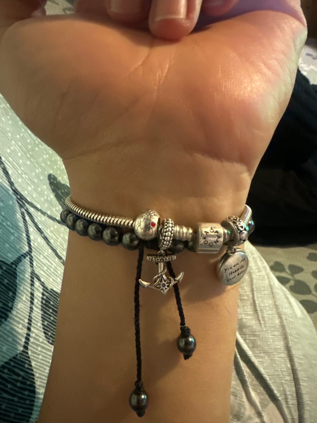 Customer photo review of Charm Huevo de Pascua