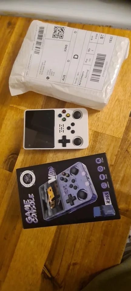 Customer photo review of MovieHub™ - RetroX GamerBoy Pro