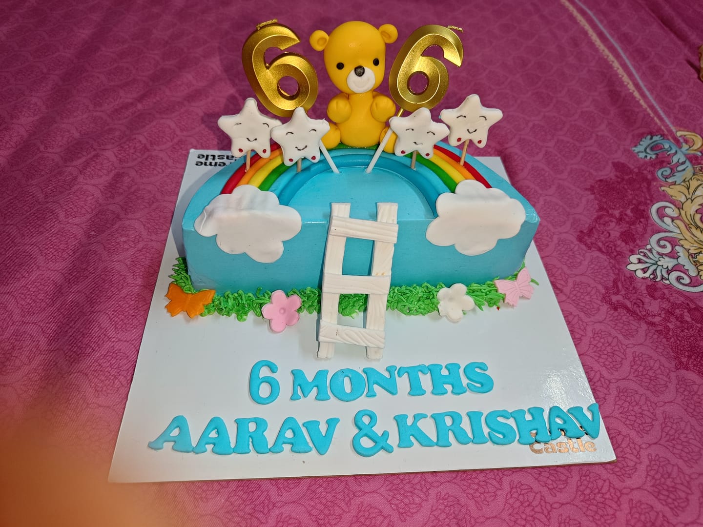 Customer photo review of Teddy Half Design Cake