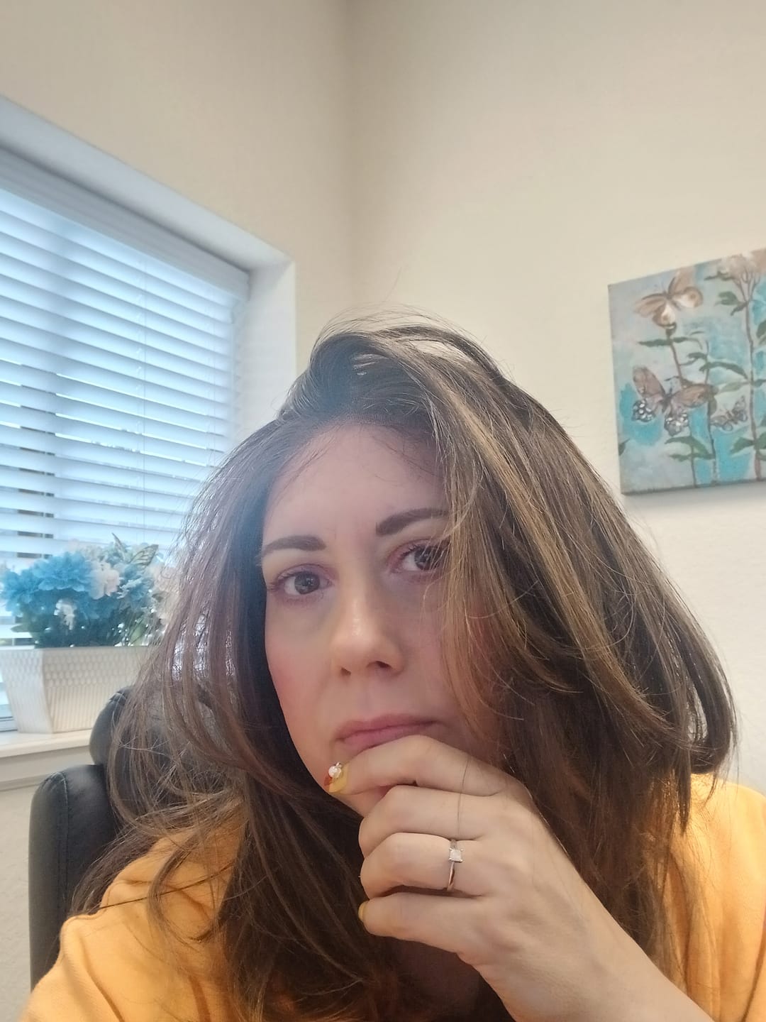 Customer photo review of Shake N Go Snatched Glueless HD Lace Front Wig - ELYSIA