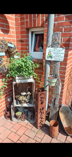 Customer photo review of Personalisiertes Gartenschild mit Namen Anpassbar