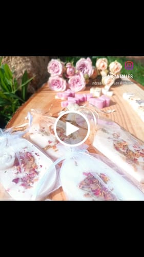 Customer video review of Fragancia ROSA