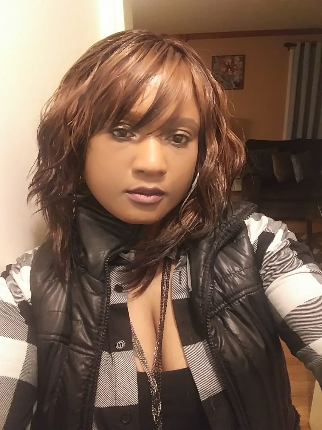 Customer photo review of Motown Tress Full Wig - FLIRT