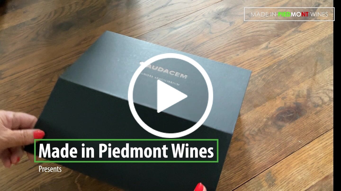 Customer video review of Aequilibrium Wine Glass