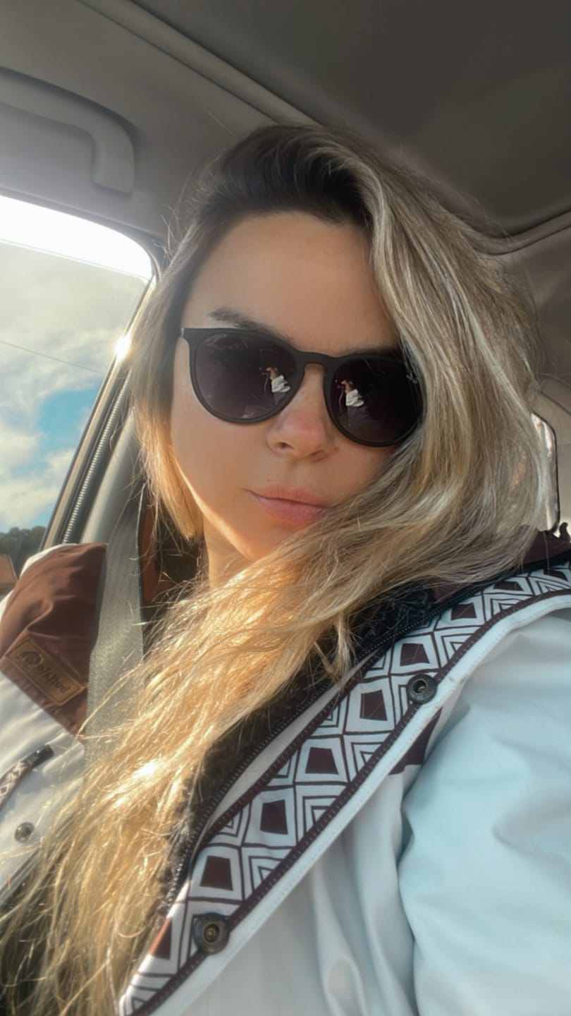 Customer photo review of Parka Impermeable Reversible Camaleon Mujer