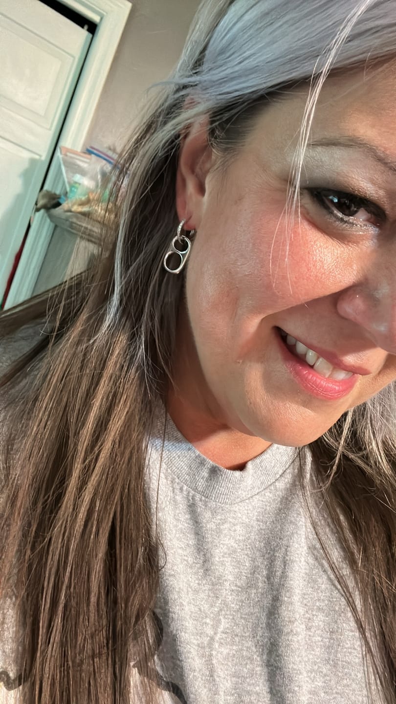 Customer photo review of Basic Betty (Silver)