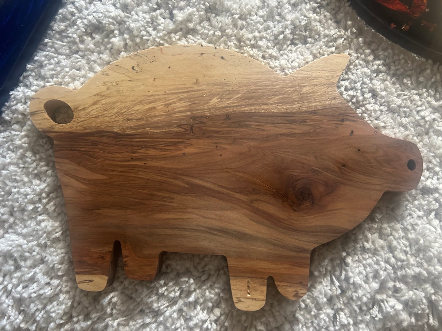 Customer photo review of 15.9x10.5" Pig Shaped Serving Board Acrylic Router Template