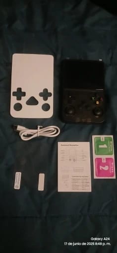 Customer photo review of MovieHub™ - RetroX GamerBoy Pro