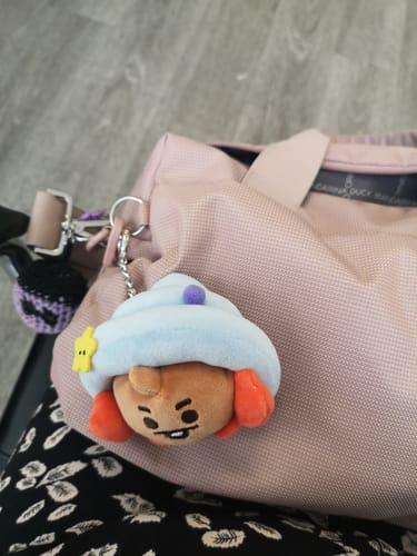 Customer photo review of Kpop Ocean Friends Plush Keychain
