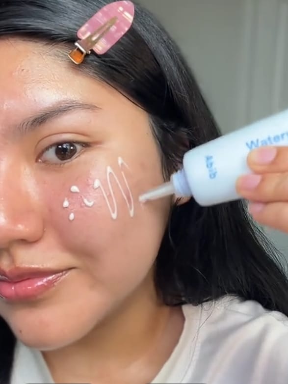 Customer photo review of Watery hyaluron sunscreen Moisture tube