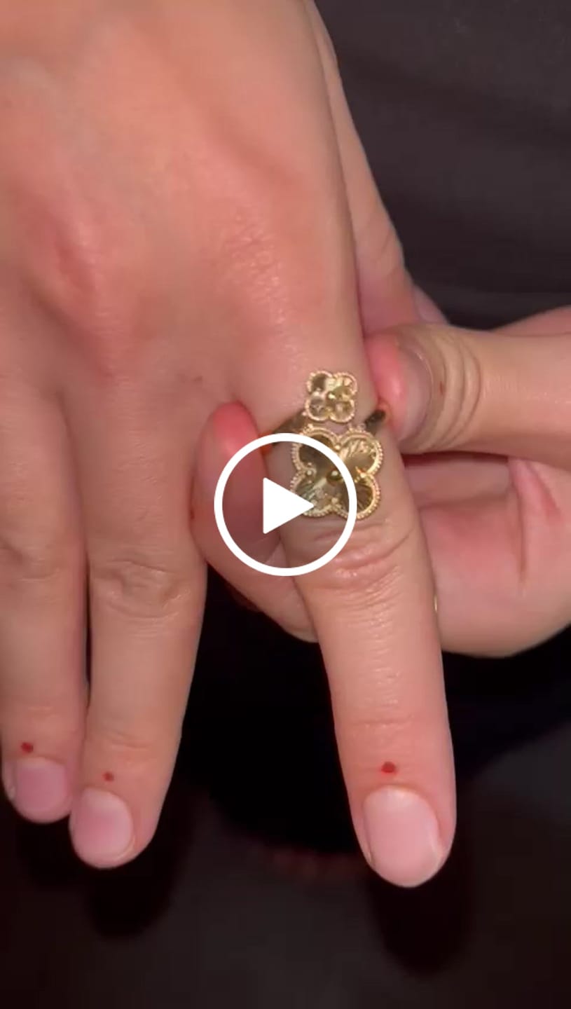 Customer video review of Ring Gelbgold 18k - Do-Gol-e Tala (Zwei Goldblüten)