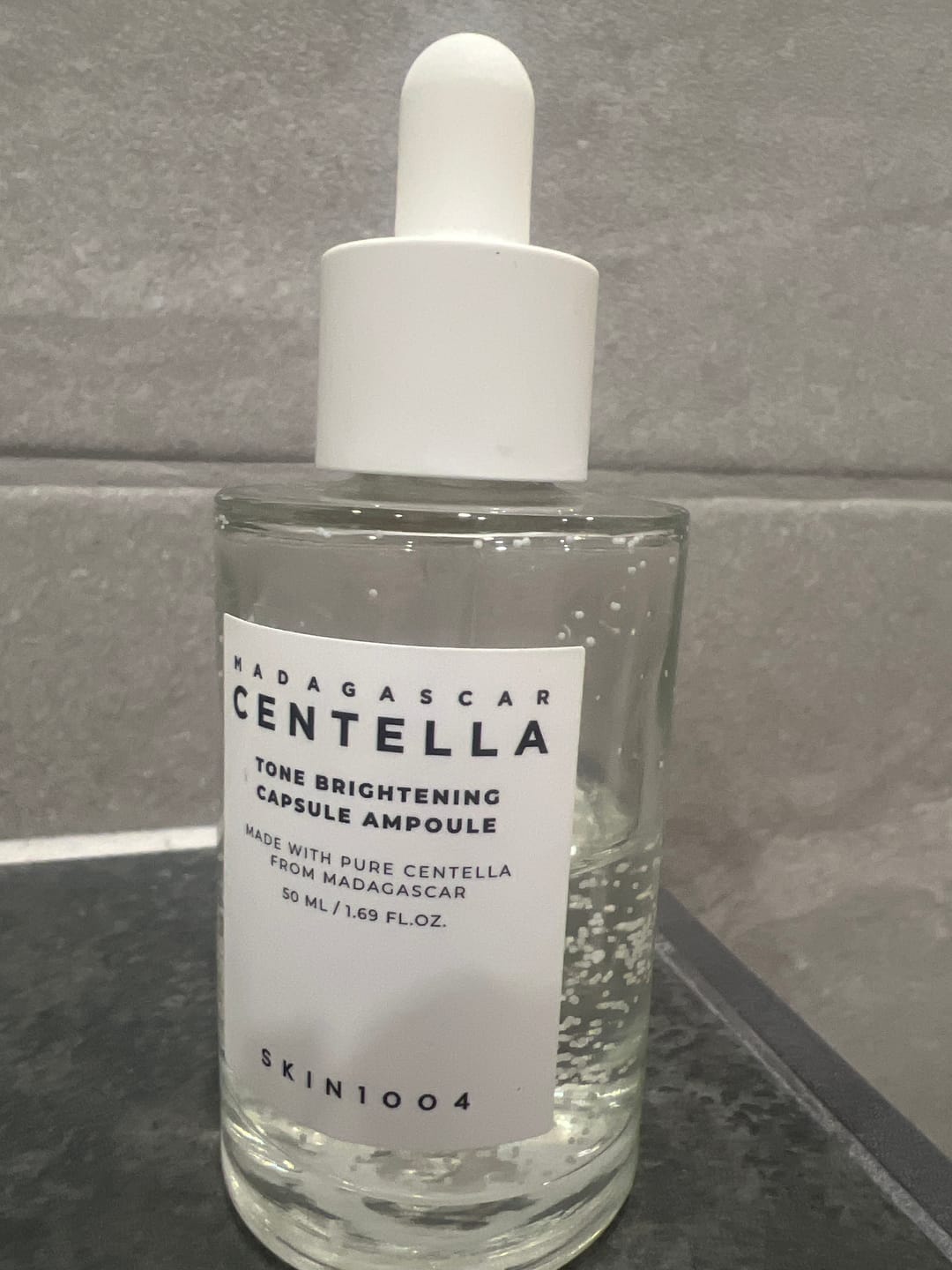 Customer photo review of Balinoša ampula kapsulās SKIN1004 Madagascar Centella Tone Brightening Capsule Ampoule
