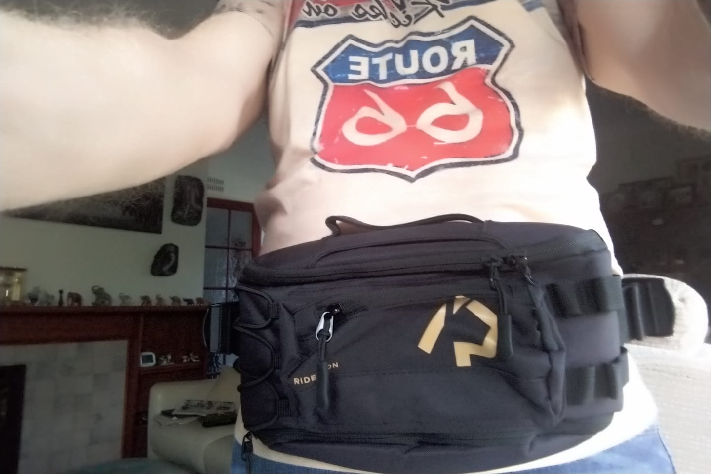 Customer photo review of RIDEIRON Stylish Compact Portable Motorcycle Waist Bag| MB8002